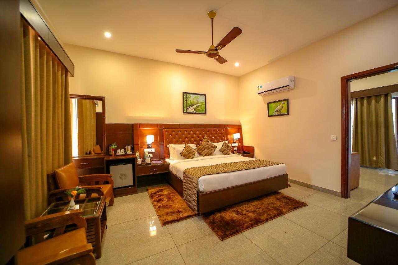Corbett The Baagh Spa & Resort Rāmnagar Extérieur photo